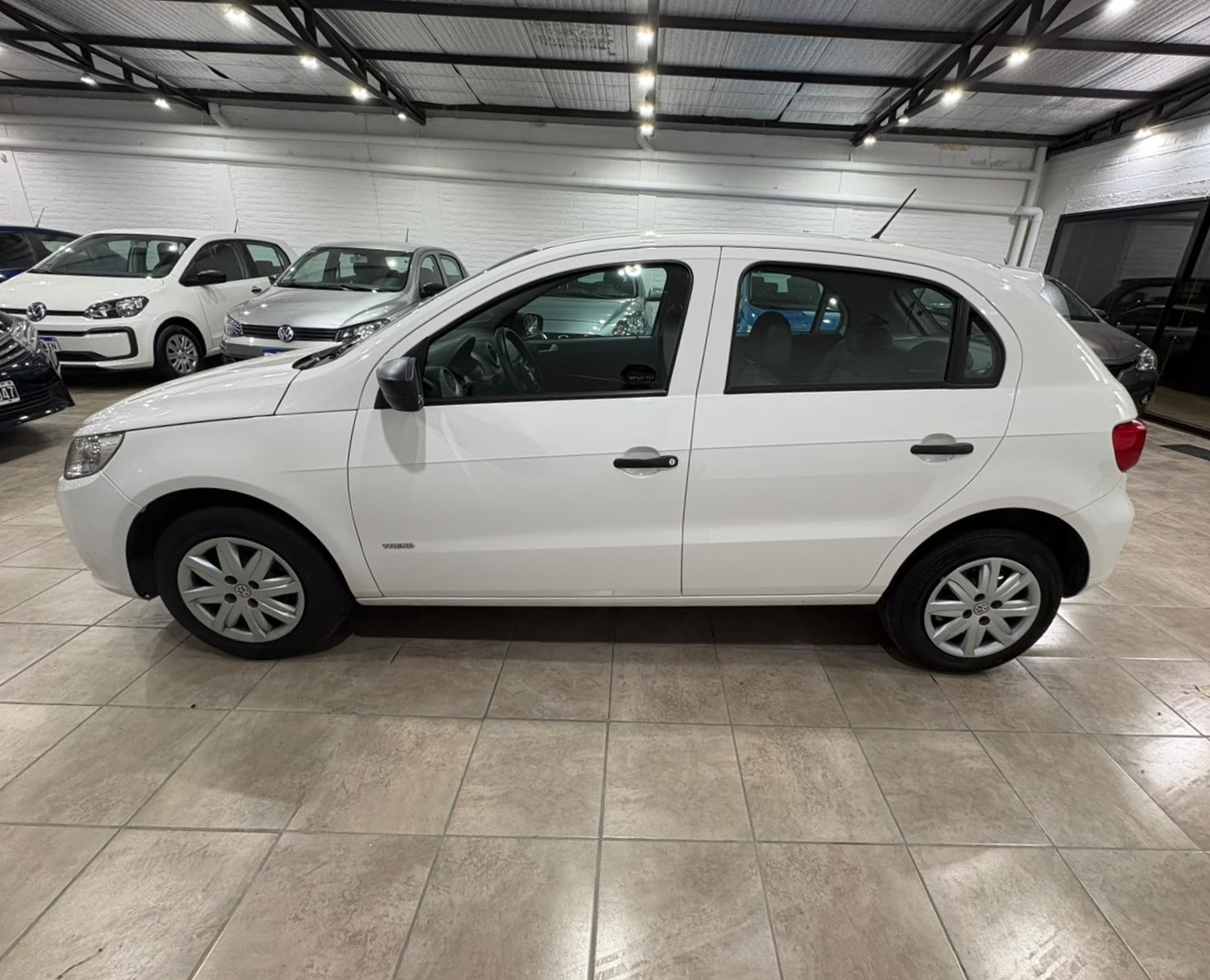 Foto 4 de Volkswagen Gol Trend Pack 1 Plus 2012