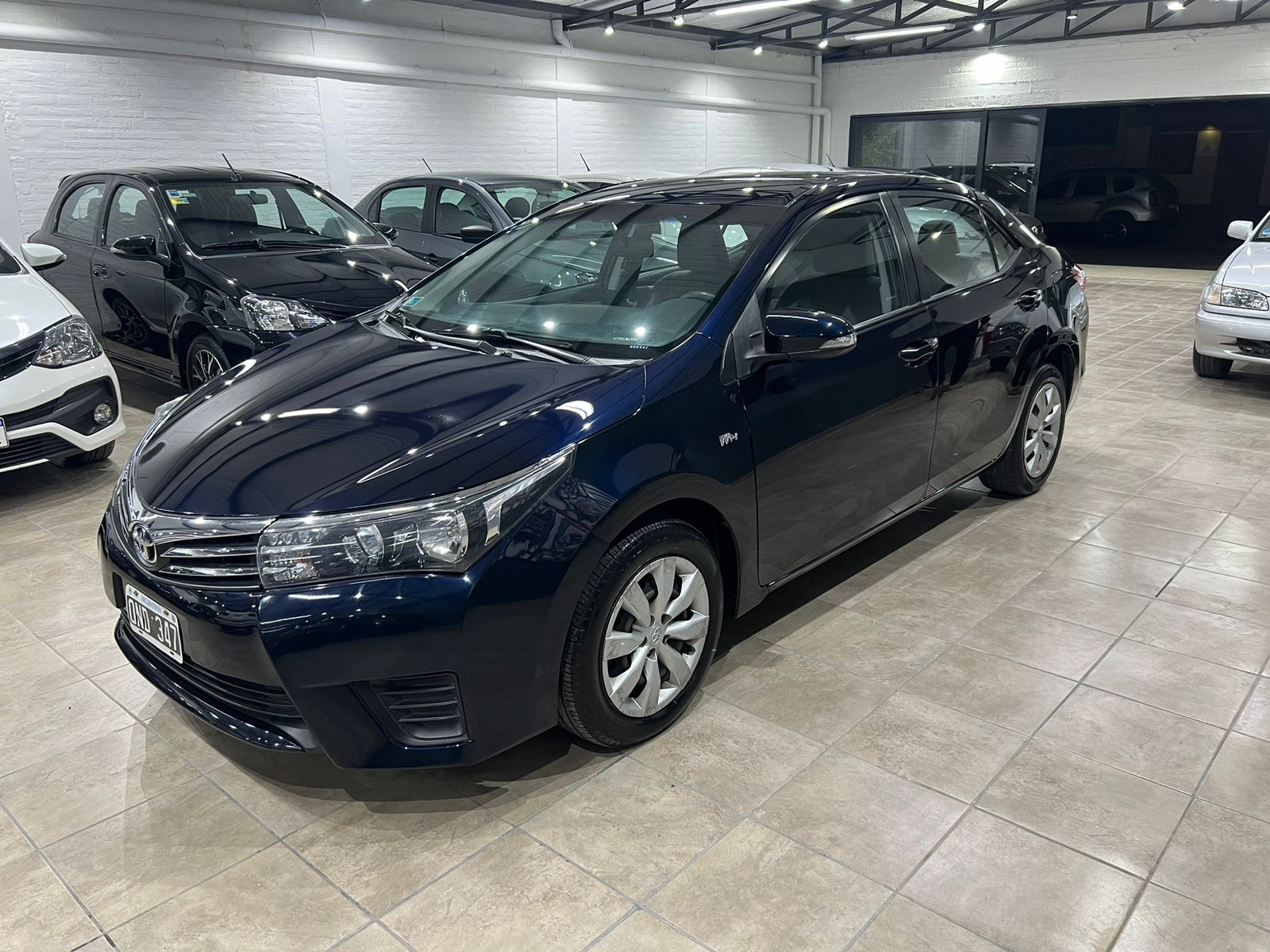 Foto 2 de Toyota Corolla Xli 2015 Automático