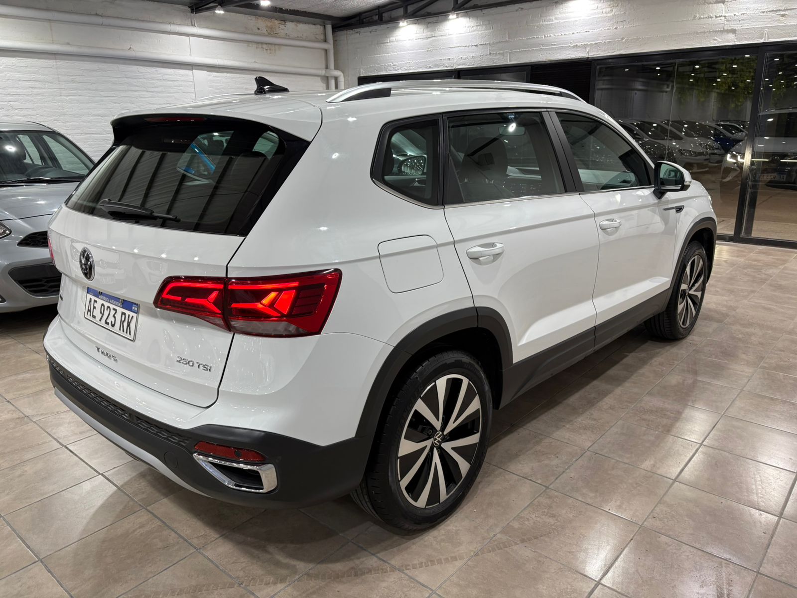 Foto 5 de Volkswagen Taos Highline 2021 Automática