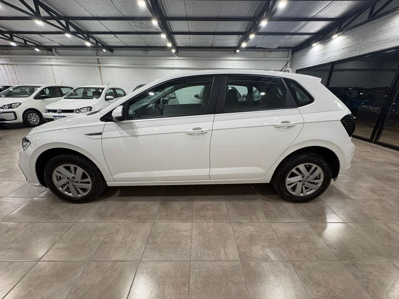 Foto 4 de Volkswagen Polo Comfortline 2025 Automático