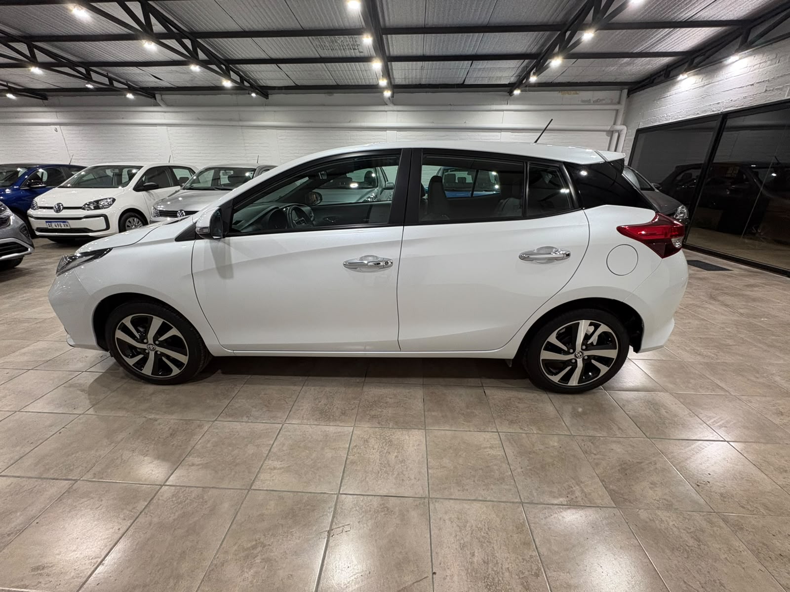 Foto 4 de Toyota Yaris S 2024 Automático