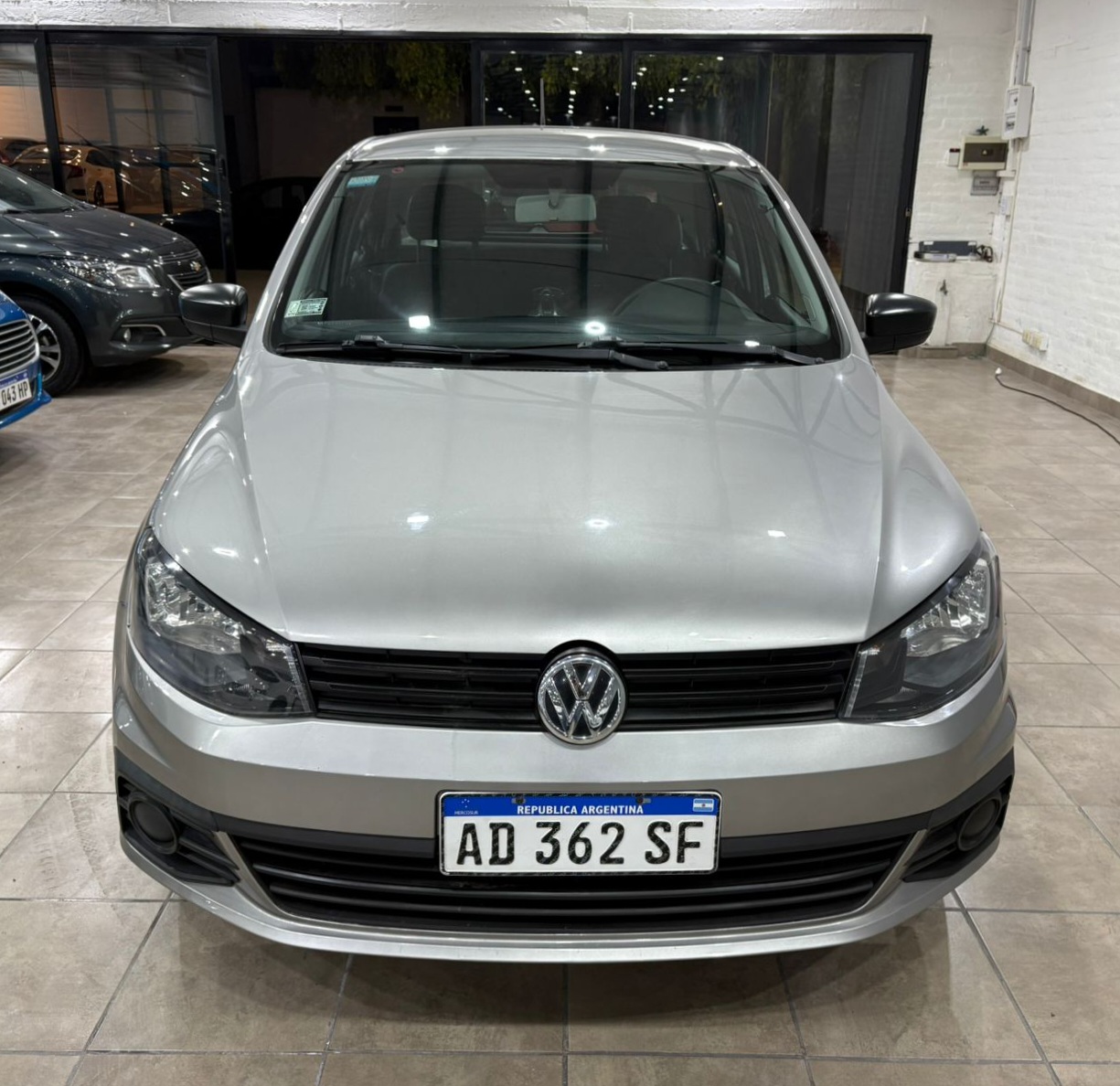 Foto 2 de Volkswagen Gol Trend Trendline 2018