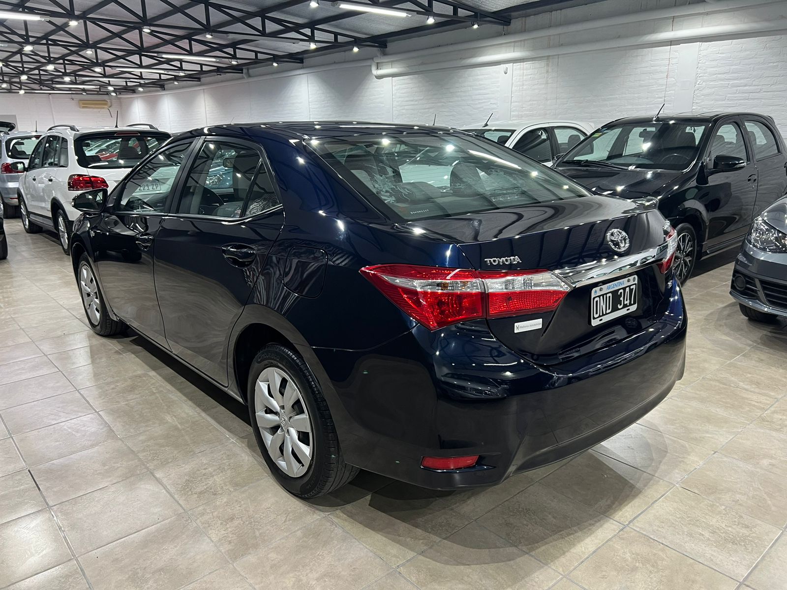 Foto 3 de Toyota Corolla Xli 2015 Automático