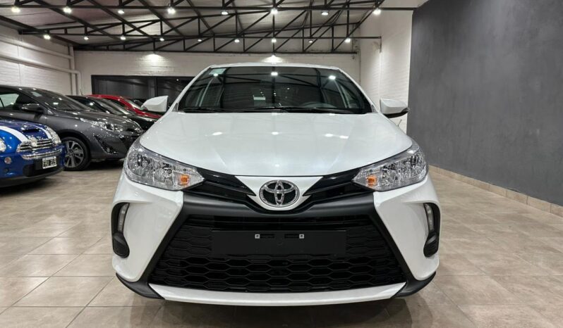 Yaris XS 2024 0km lleno