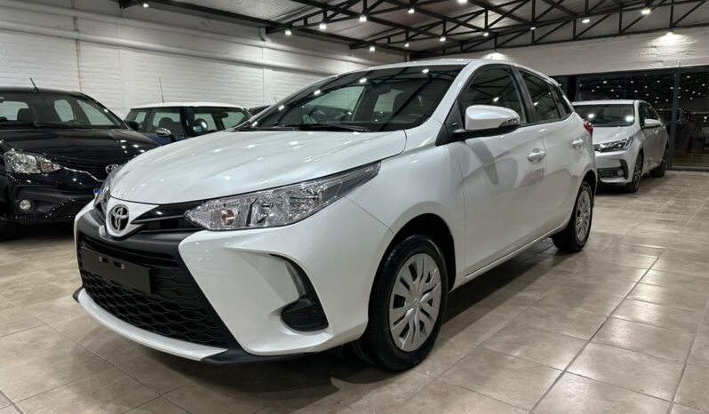 Yaris XS 2024 0km lleno