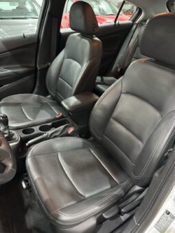 Cruze LT 2022 lleno