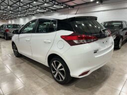 Yaris Xls Pack CVT 2025 lleno