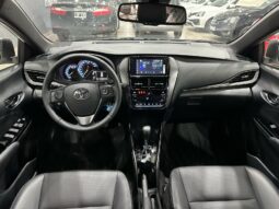 Yaris Xls Pack CVT 2025 lleno