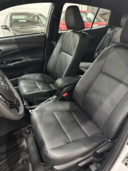 Yaris Xls Pack CVT 2025 lleno