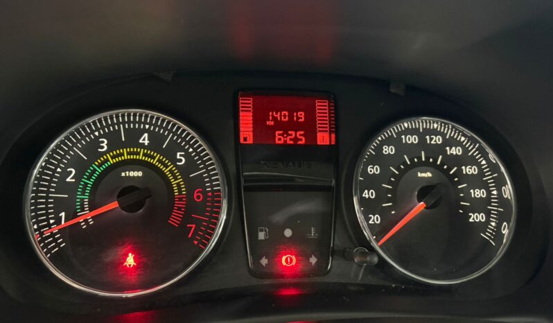 CLIO MIO CONFORT 2016 lleno