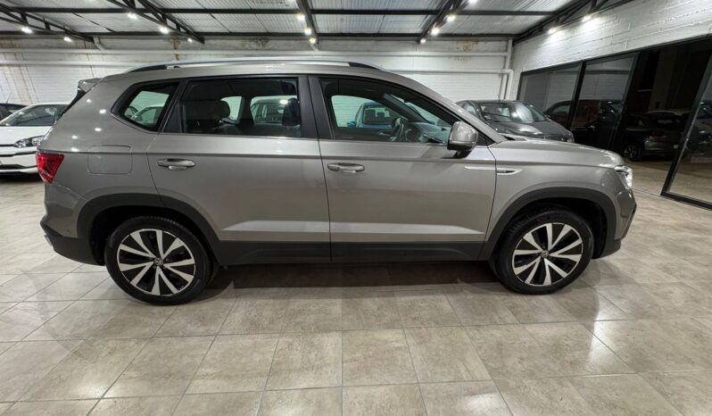 TAOS HIGHLINE 250 TSI AT 2023 lleno