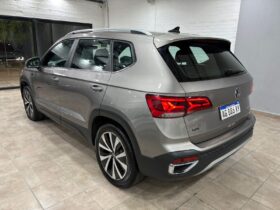 TAOS HIGHLINE 250 TSI AT 2023