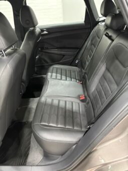 TAOS HIGHLINE 250 TSI AT 2023 lleno