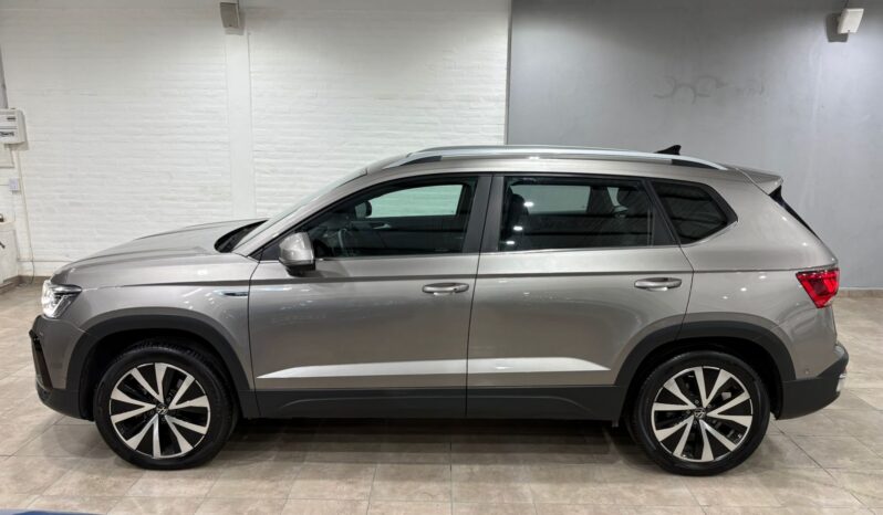 TAOS HIGHLINE 250 TSI AT 2023 lleno