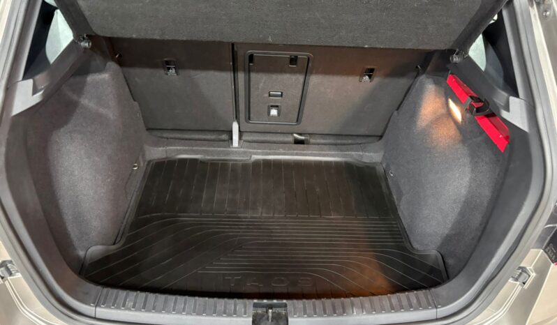 TAOS HIGHLINE 250 TSI AT 2023 lleno