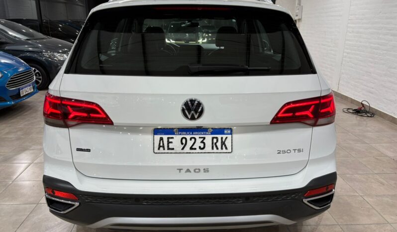 TAOS HIGHLINE 250 TSI AT 2021 lleno