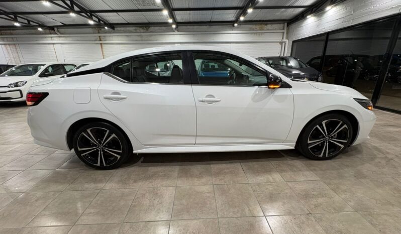 SENTRA 2.0 SR CVT 2023 lleno